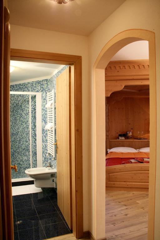 Hotel Garni La Roccia 4*