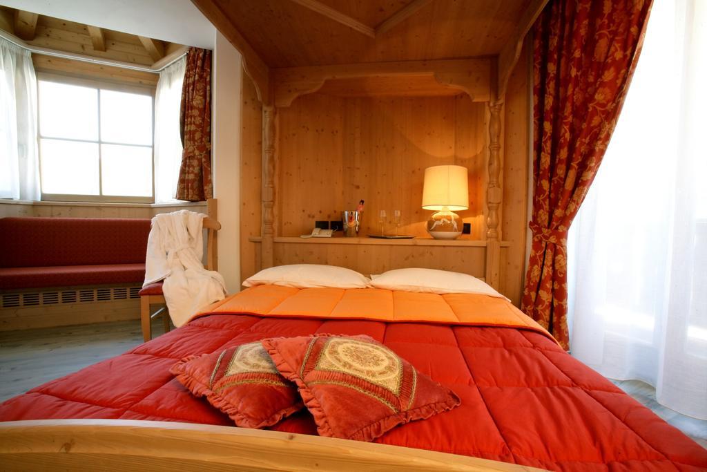 Hotel Garni La Roccia 4*